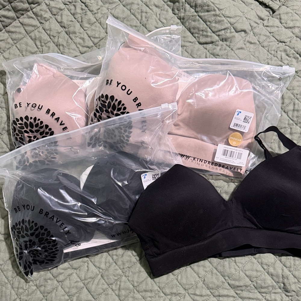 Kindred Bravely Minimalist Hands-Free Pumping & Nursing Bra